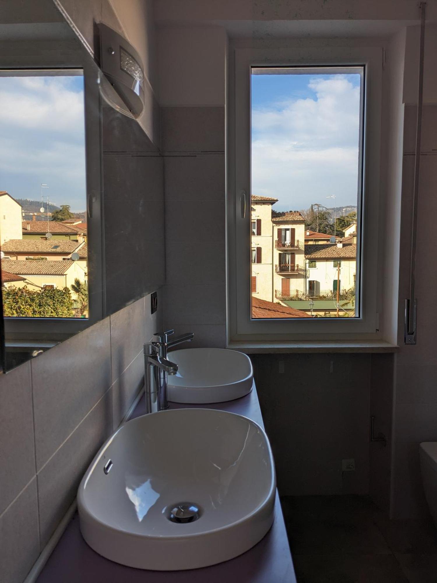 Bardolino Center Apartments Eksteriør billede